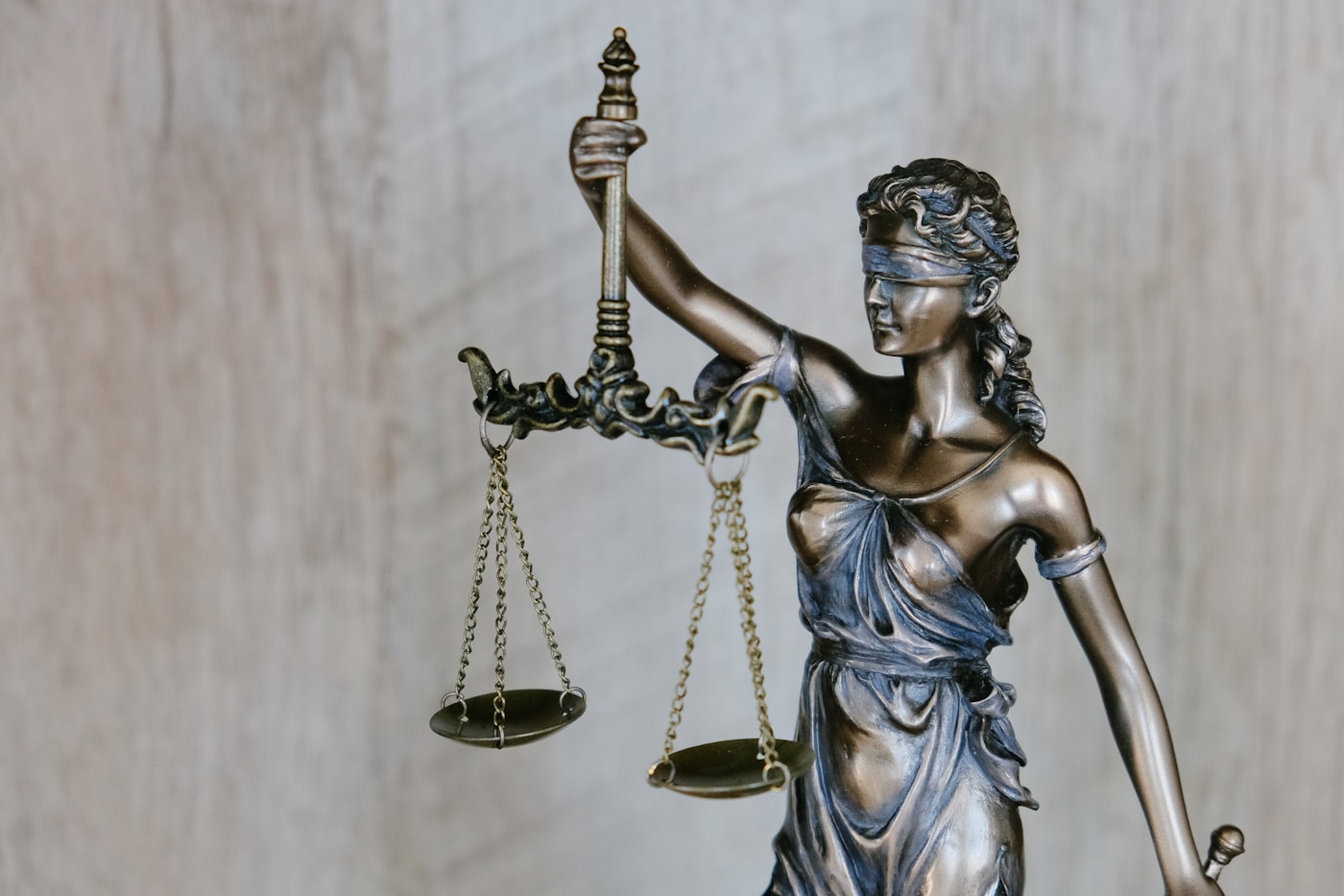 Legal, Compliance & Dispute Support